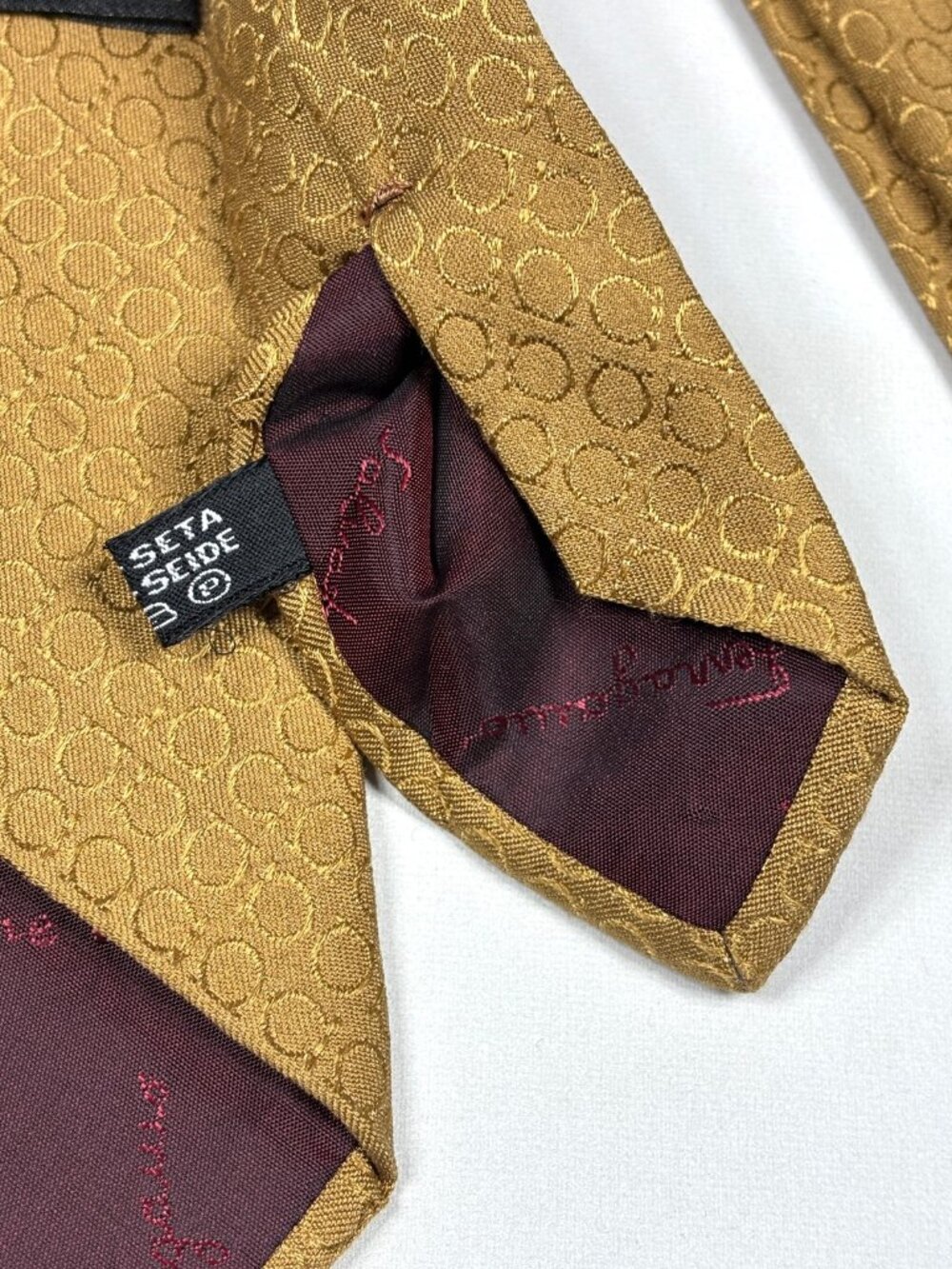 Vintage 90s Salvatore Ferragamo Silk Tie Gold Gancini Monogram Italy Old Money - Picture 7 of 7
